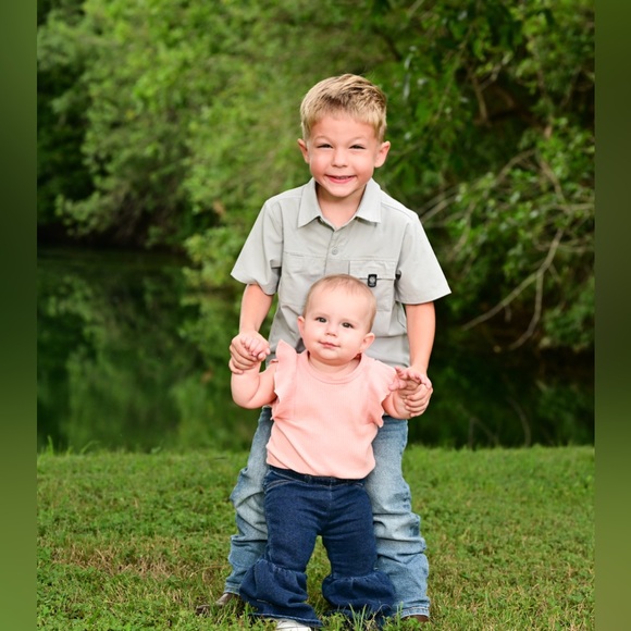 Meet your Posher, Shelby - Picture 3 of 5